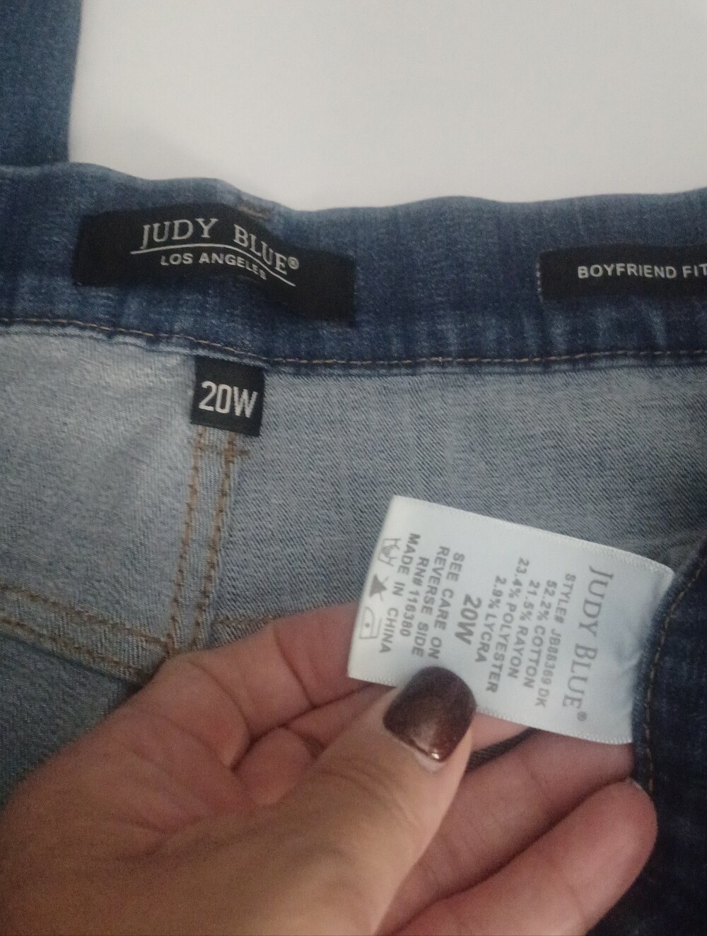 Judy Blue Boyfriend Fit Jeans Sz 20W Distressed Front - Picture 4 of 5